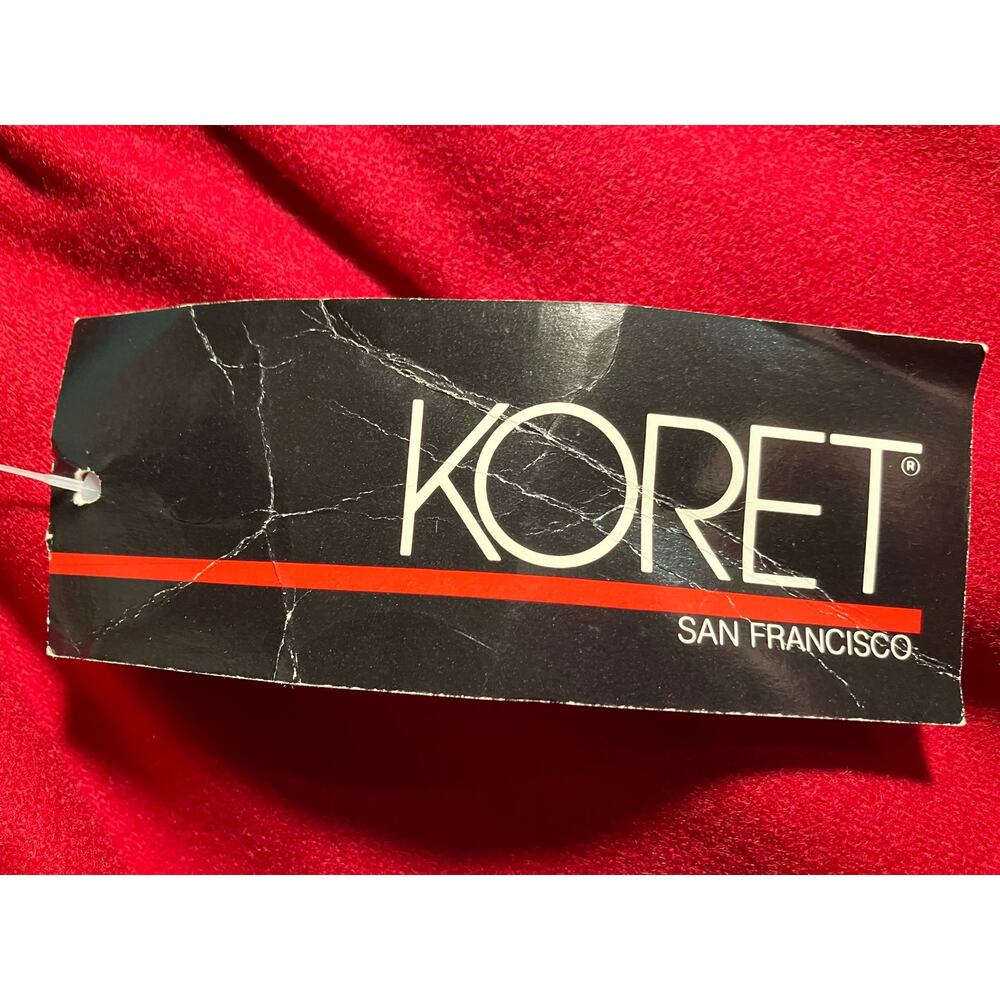 Koret Women's VINTAGE W/Tags 1990's Red 100% Merino Wool Skirt w/ Belt | Size 10 - Picture 13 of 16